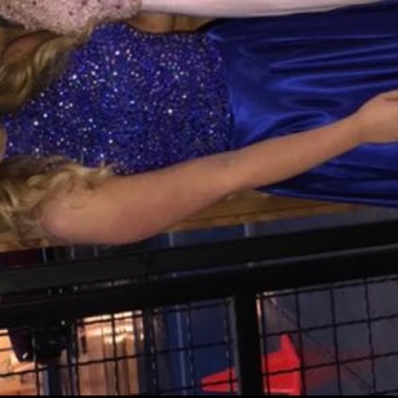 Sherri Hill prom dress - Picture 4 of 5